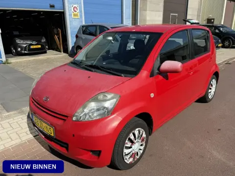 Daihatsu Sirion 2 1.0-12V Trend 2008 - geen APK - zo mee Stuurbekrachtiging, 4 elek. ramen, radio, c
