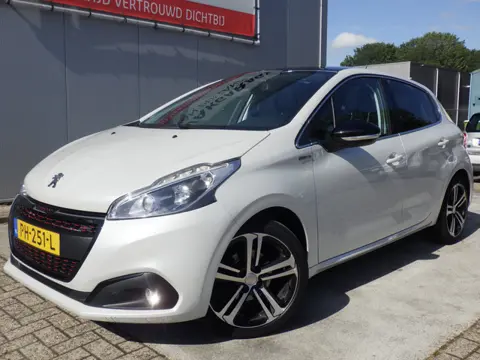 Peugeot 208 1.2 GT-line, 1e EIG, Panodak, Cruise, Airco, PDC, JBL, NL/NAP!