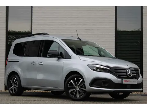 Mercedes-Benz EQT Tourer 200 Aut / Exclusive / Leer / Stoelverw / 360 Camera / Vol Opties / NIEUWSTA