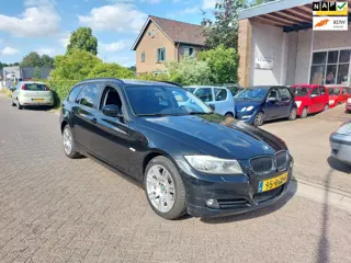BMW 3-serie Touring 318i Luxury Line