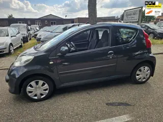 Peugeot 107 1.0-12V XS