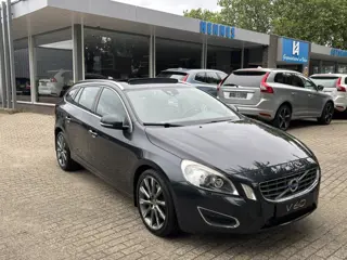 Volvo V60 3.0 T6 AWD Summum Schuifdak Standkachel On call Keyless
