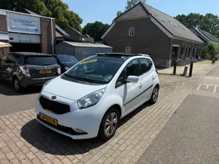 Kia Venga 1.6 CVVT ExecutiveLine AUTOMAAT