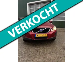 Volvo XC60 2.0 T5 245 PK Momentum Aut / Leer/PDC/STOELVERWARMING/BLUE TOOTH/ELEC STOEL LINKS