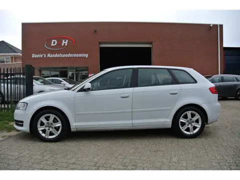 Audi A3 Sportback 1.4 TFSI Attraction Pro Line airco inruil mogelijk nap