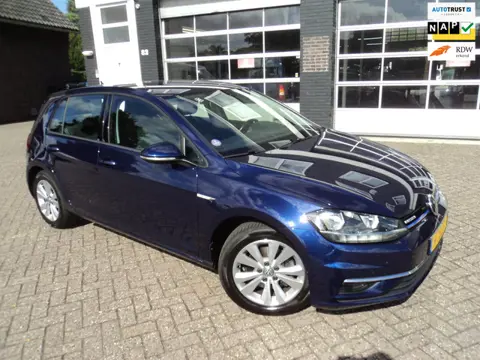 Volkswagen Golf 1.5 TSI Comfortline Cruise Navi PDC