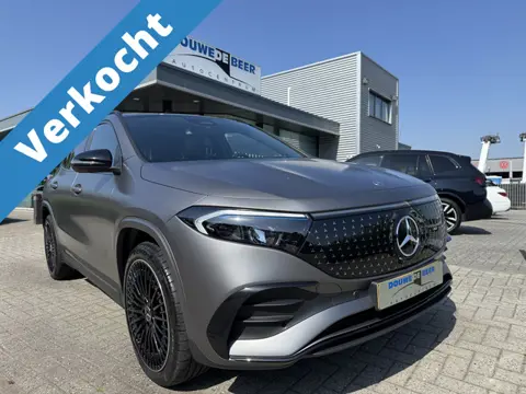 Mercedes-Benz EQA 250+ Business Solution AMG 71 kWh HUD | Pano.dak | Memory | trekhaak | 360 camera 