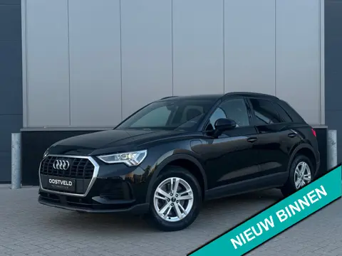 Audi Q3 45 TFSI e edition Leer/alcantara LED Carplay Keyless