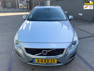 Volvo V60 2.4 D6 AWD Plug-In Hybrid Summum