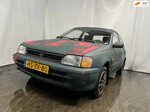 Toyota Starlet 1.3 XLi - SCHADE