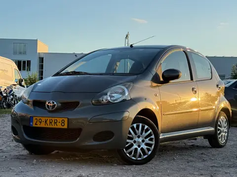 Toyota Aygo 1.0-12V Aspiration Green/ALCANTARA/VELGEN
