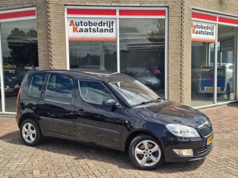 Skoda Roomster 1.2 TSI Style - Pano - Airco - Nieuwe Apk -