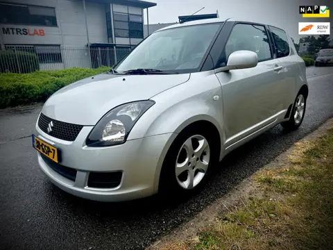 Suzuki Swift 1.3 Comfort, airco, 3 deurs, 15 inch wielen, nieuwe apk