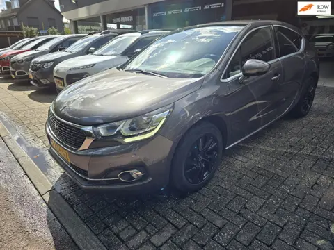 DS 4 1.2 PureTech Chic | 1E EIGENAAR | 12MND GARANTIE | CAMERA | NAVI | LMV |