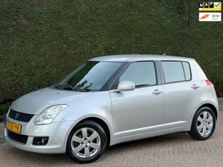 Suzuki Swift 1.3 AIRCO IJSKOUD/RIJDT SUPER/5DEURS/LAGE KM!!!