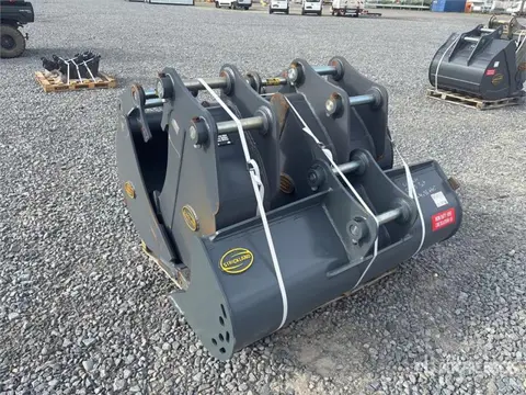 Strickland of (5) Strickland Excavator Bucket - Fits Devlon D