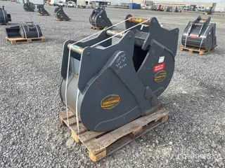 Strickland Trench Excavator Bucket - Fits S60