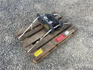Strickland Quick Coupler - Fits Bobcat E50 (Unused)