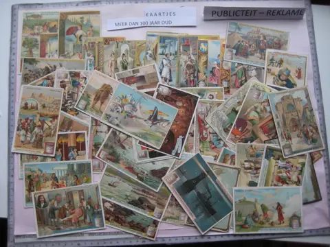 een honderdtal chromos van Liebig van voor eerste oorlog OOK series