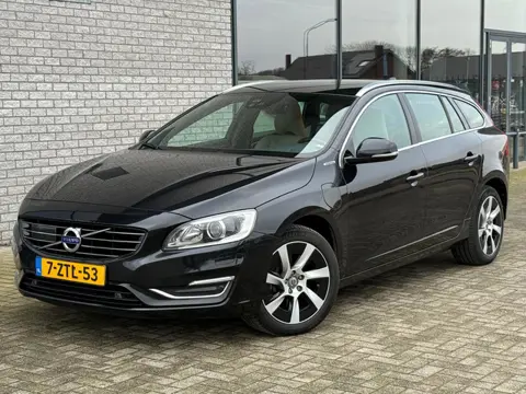 Volvo V60 2.4 D6 AWD Plug-In Hybrid Pure Limited
