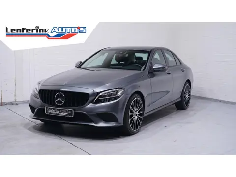 Mercedes-Benz C-klasse 180 Avantgarde Leder/stof Sportstoelen 19 Inch velgen Camera PDC v+a