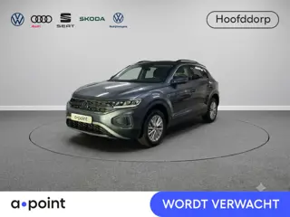 Volkswagen T-Roc 1.5 TSI Life 150 pk Automaat (DSG) | Navigatie via App | Parkeersensoren (Park assi