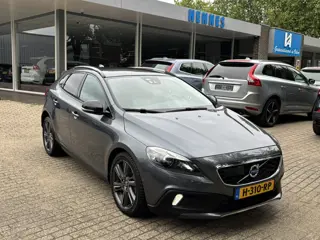 Volvo V40 Cross Country 2.5 T5 AWD Summum Acc Standkachel Pano Premium sound