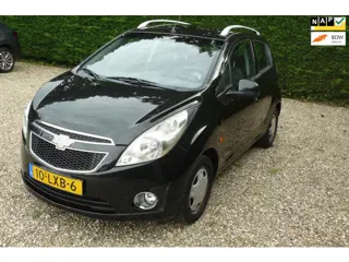 Chevrolet Spark 1.0 16V LT pitje hagelschade apk 14-5-2027