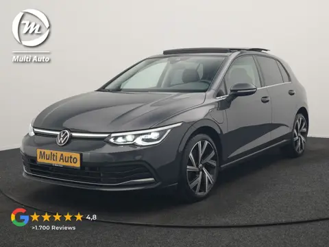 Volkswagen Golf 1.4 eHybrid Style PHEV 204pk Dealer O.H. | Trekhaak Af Fabriek | Panodak | Adaptive 