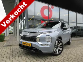 Mitsubishi Outlander 2.4 PHEV Instyle+ | 4WD | 306 Pk | AUTOMAAT | TREKHAAK | PANORAMADAK |
