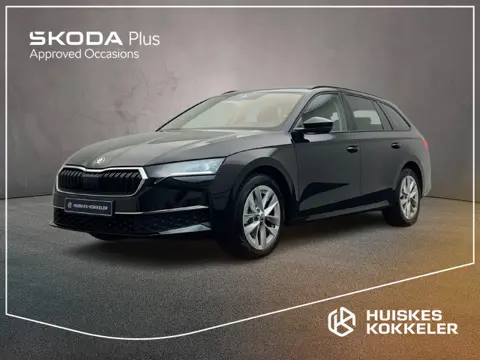 Skoda Octavia Combi Business Edition Plus 1.5 eTSI 115pk DSG Automaat Adaptive cruise control, Navig