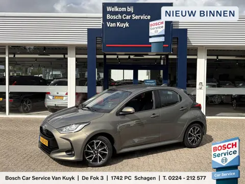 Toyota Yaris 1.5 VVT-i Dynamic / NL-Auto / Dealer-Onderhouden / Adaptieve Cruise-Control / Apple-Car
