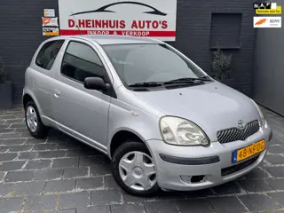 Toyota Yaris 1.3 VVT-i Terra *MEENEEMPRIJS*