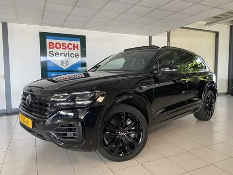Volkswagen Touareg 3.0 TSi 4MOTION R 462 PK / Panoramadak / Trekhaak/