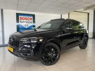 Volkswagen Touareg 3.0 TSi 4MOTION R 462 PK / Panoramadak / Trekhaak/