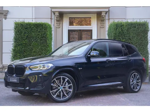 BMW X3 xDrive30e High Executive TREKHAAK | PANO | LASER | HUD | KEYLESS | LEDER DASHBOARD
