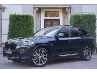 BMW X3 xDrive30e High Executive TREKHAAK | PANO | LASER | HUD | KEYLESS | LEDER DASHBOARD