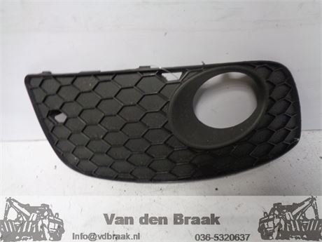 Volkswagen Golf 2003-2008 Voorbumpergrille rechts GTi