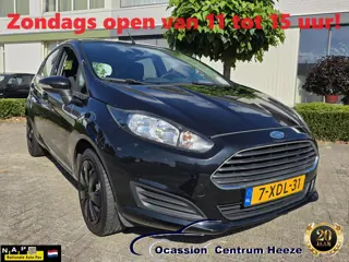 Ford Fiesta 1.0 Style Black, Navigatie! Airco! Apk 1-2027! VAN/VOOR WEKEN!!