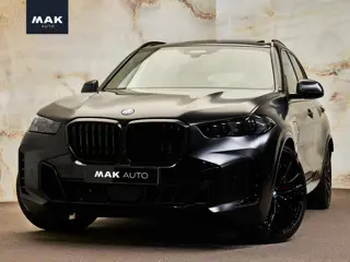 BMW X5 xDrive50e M Sport Pro , Sonderlackierung, SkyLounge pano, 4W-best., B&W, massage, Luchtv., Me