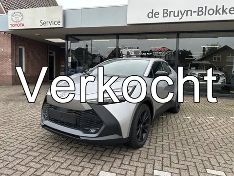 Toyota C-HR 2.0 Plug-in Hybrid 220 Dynamic Toyota navigatie / incl. winterbandenset / Apple Carplay 