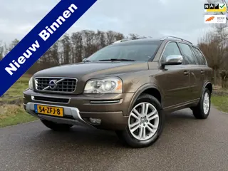 Volvo XC90 2.4 D5 Limited Edition Automaat / 7 Persoons / Panoramadak / Trekhaak / Leder / Navi / Xe
