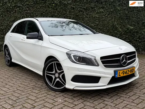Mercedes-Benz A-klasse 180 Amg Pakket | Xenon | Pdc | Stoelverwarming