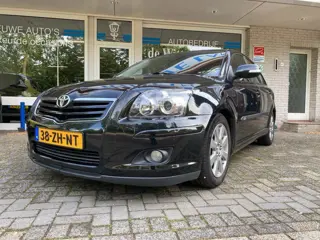 Toyota Avensis 1.8 VVTi Luna Business Audio navigatie/Cimate controle/Trekhaak/Multifunct. lederen s
