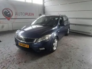 Kia Cee'd Sporty Wagon 1.4 CVVT Navigator Plus Pack