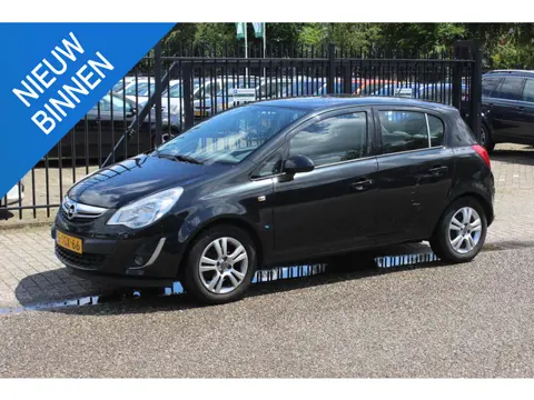 Opel Corsa 1.2-16V Berlin, 5-deurs, Airco, Afn. trekhaak