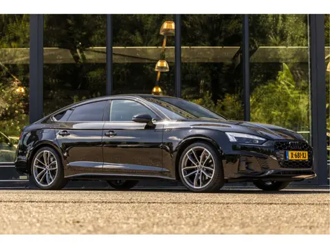 Audi A5 Sportback 35 TFSI S edition (bj 2022, automaat)