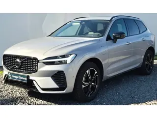 Volvo XC60 2.0 T6 PheV hybrid AWD Plus Dark Trekhaak -  360 Camera - 19” Wielen - Panoramadak - Ligh