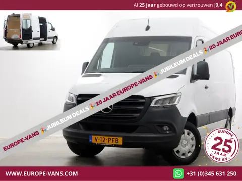 Mercedes-Benz Sprinter 319 CDI 3.0 V6 190pk L2H2 7G Automaat LED/Airco/Trekhaak 3500kg 10-2021