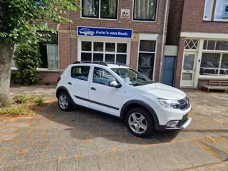 Dacia Sandero 0.9 TCe Stepway Laureate Automaat